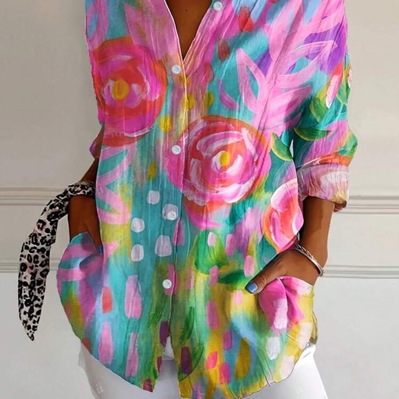 Source Unknown Tops - BNWT- Vibrant Floral Button-Down Shirt
